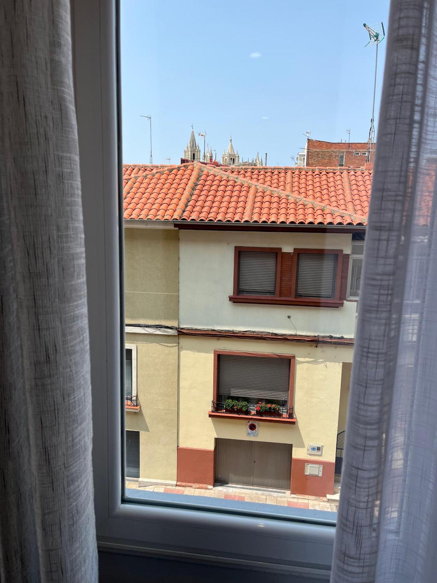 Leon Confort Centro - Leonapartamentos Zewnętrze zdjęcie
